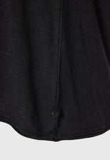 Tricou de damă cu decolteu în V și margini brute - The essentials - Negru