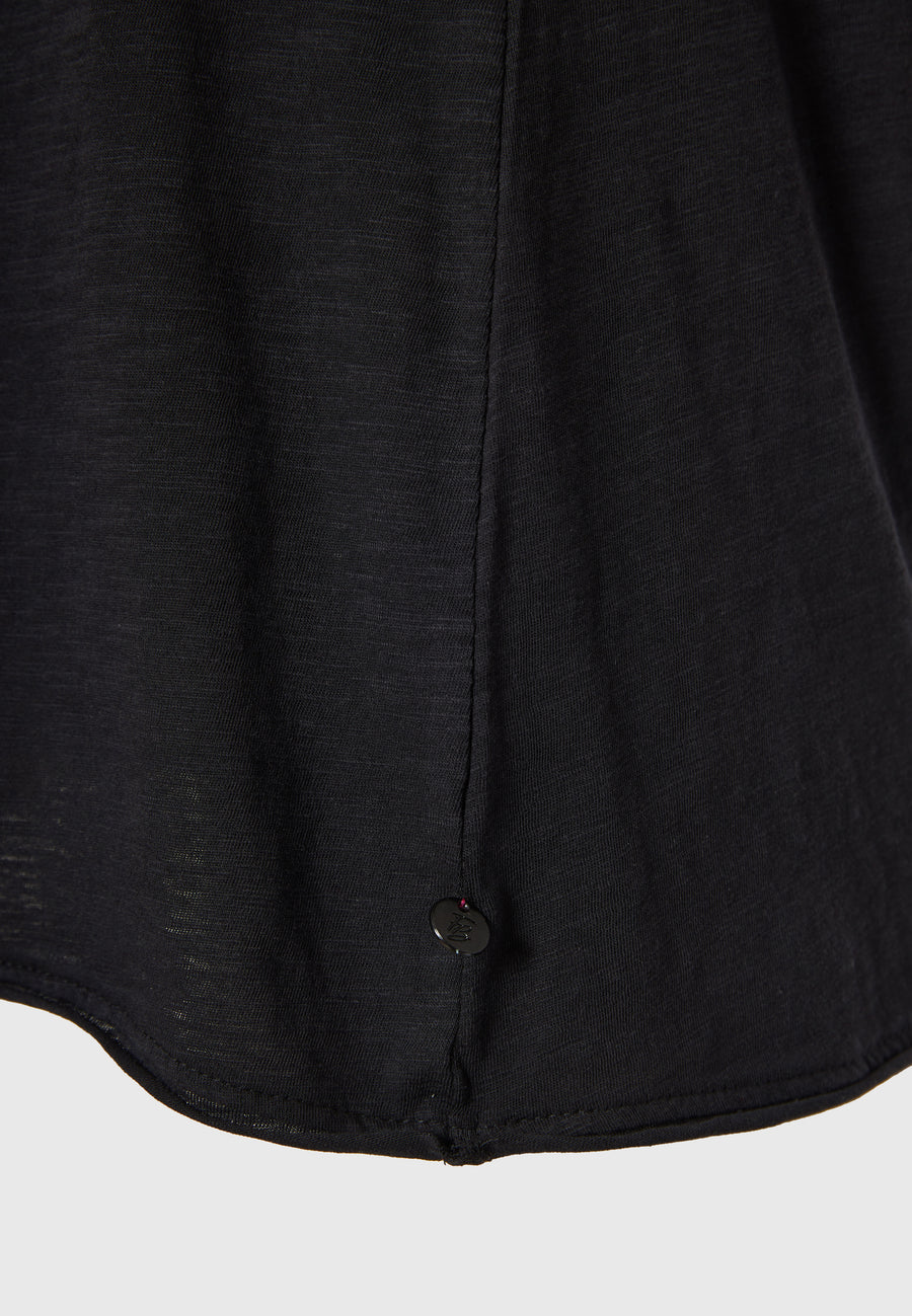 Tricou de damă cu decolteu în V și margini brute - The essentials - Negru