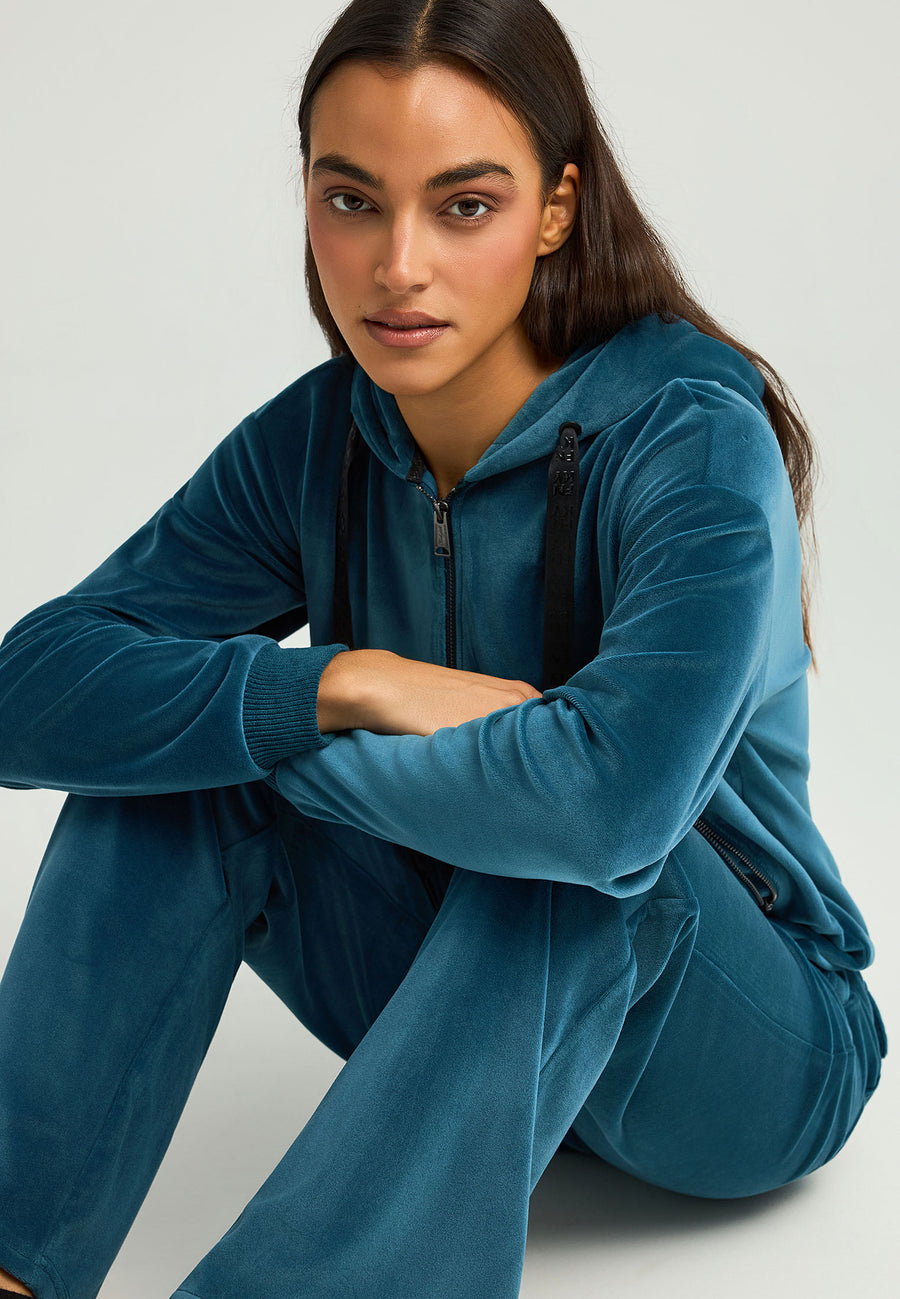 Pantaloni jogging evazați pentru femei, din velur