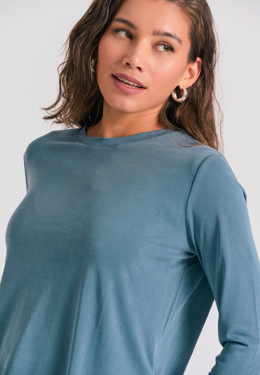 Tricou cu guler rotund și mânecă lungă