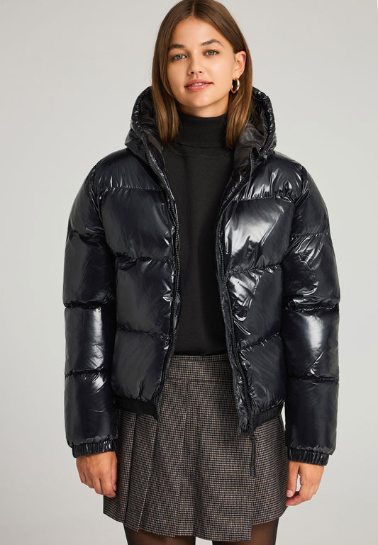 Jachetă matlasată cu glugă