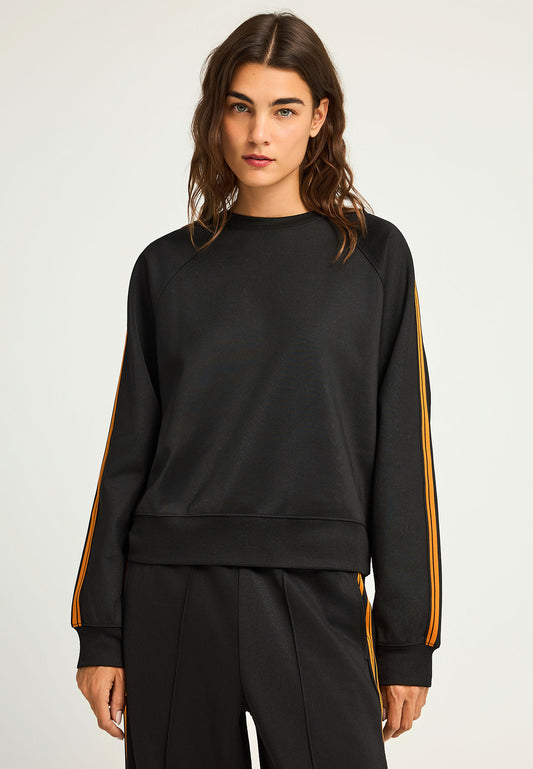 Women's crewneck sweatshirt