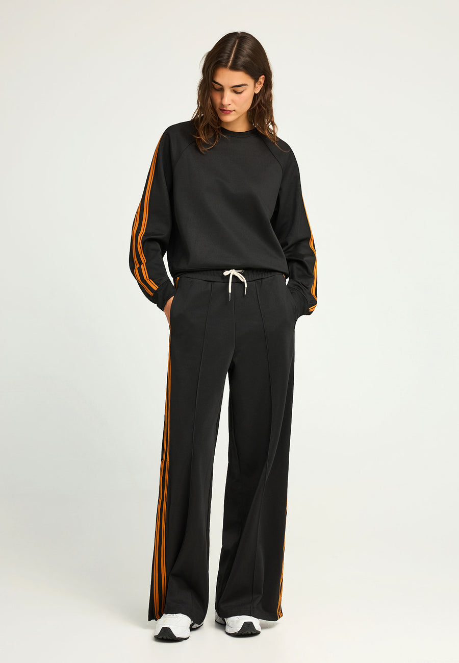 Hanorac cu guler rotund pentru femei