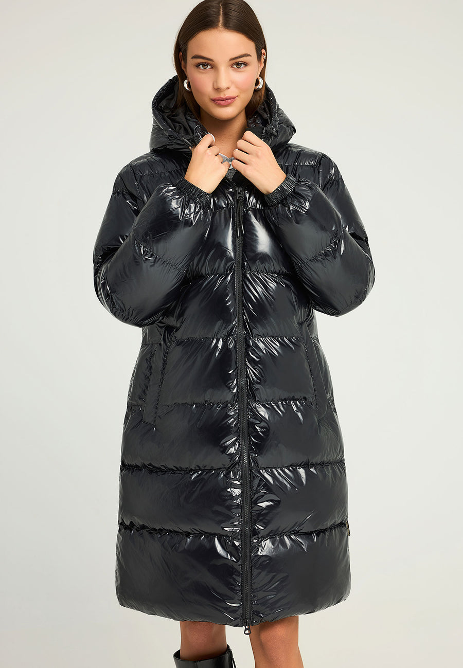 Jachetă lungă pufoasă cu croială regulată și glugă