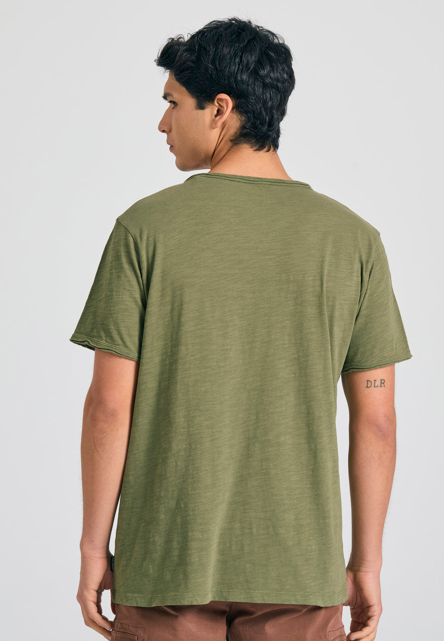 Tricou cu guler henley și croi brut - The essentials - Verde vânătoresc