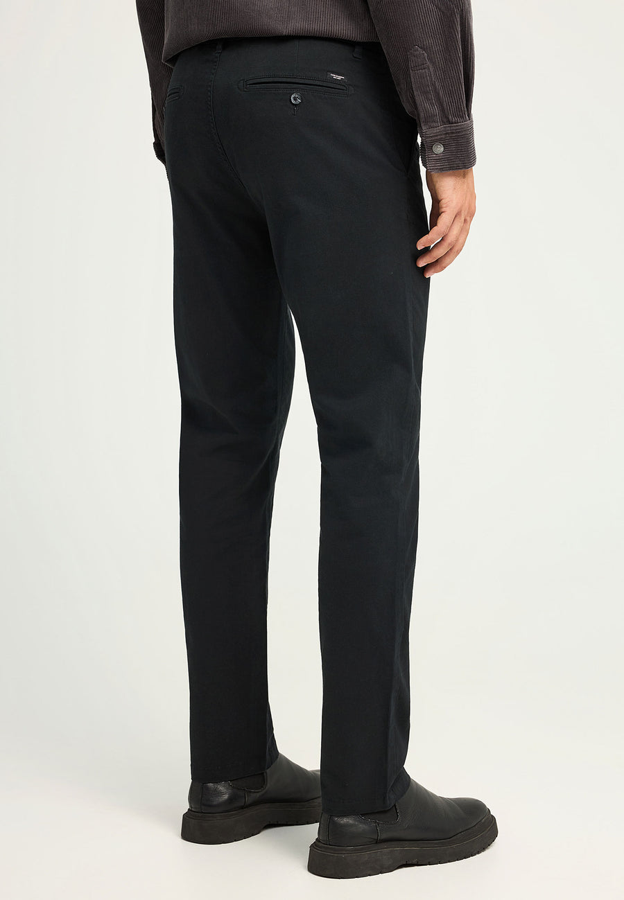 Pantaloni chino pentru bărbați - Esențiale