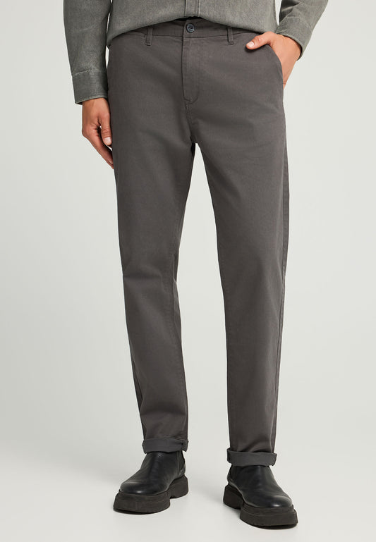 Pantaloni chino pentru bărbați - Esențiale