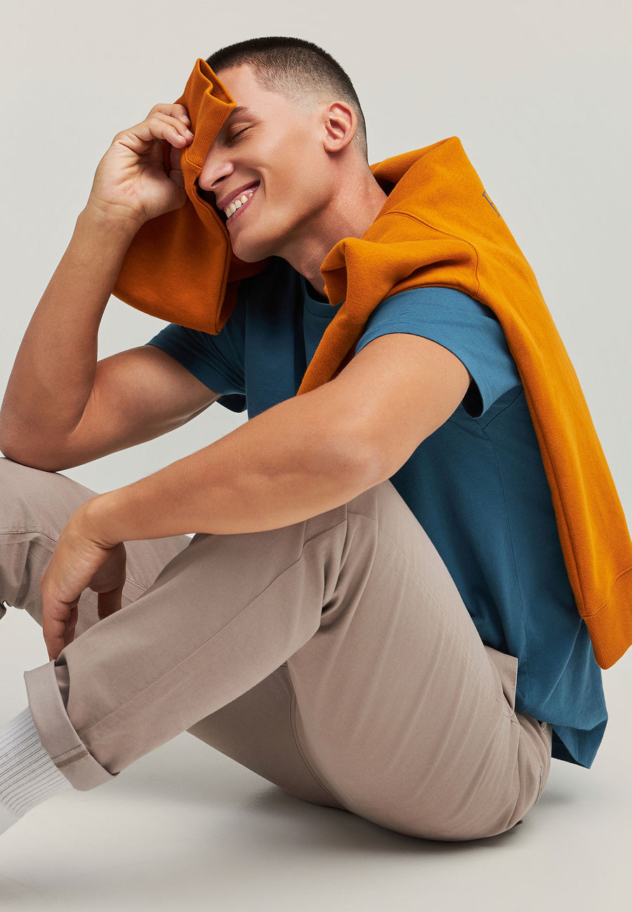 Pantaloni chino pentru bărbați - Esențiale