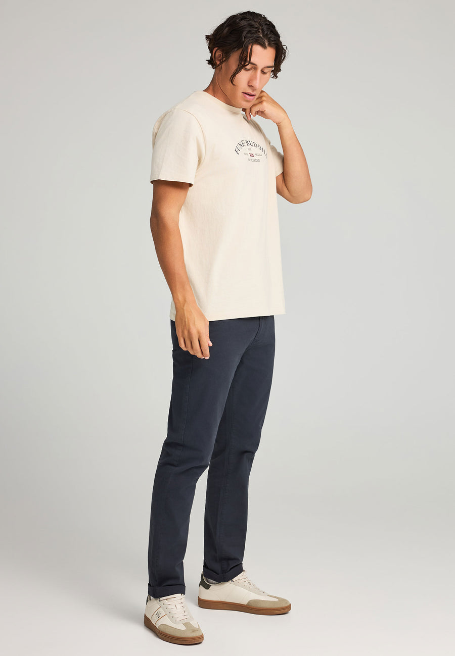 Pantaloni chino pentru bărbați - Esențiale