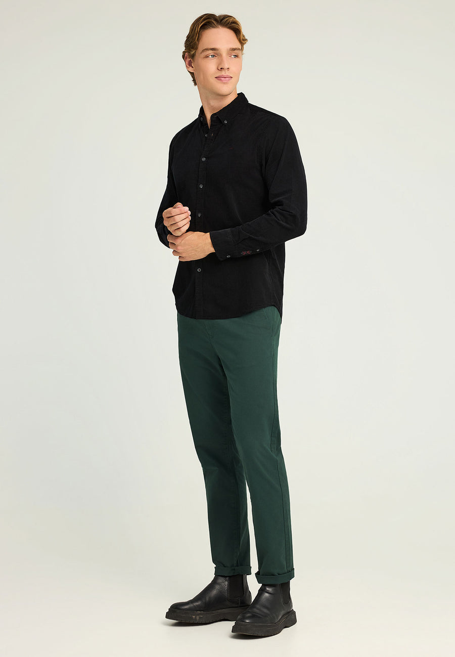 Pantaloni chino pentru bărbați - Esențiale