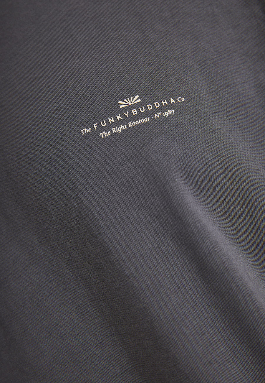 Tricou bărbătesc cu guler rotund - Esențiale