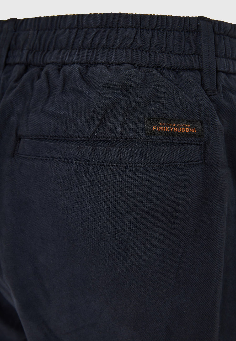 Pantaloni chino confortabili pentru bărbați