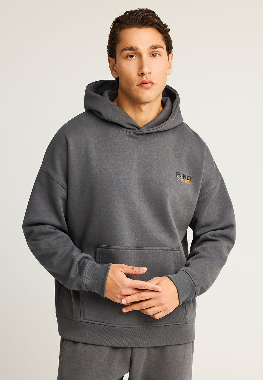 Hanorac cu imprimeu subtil pe piept