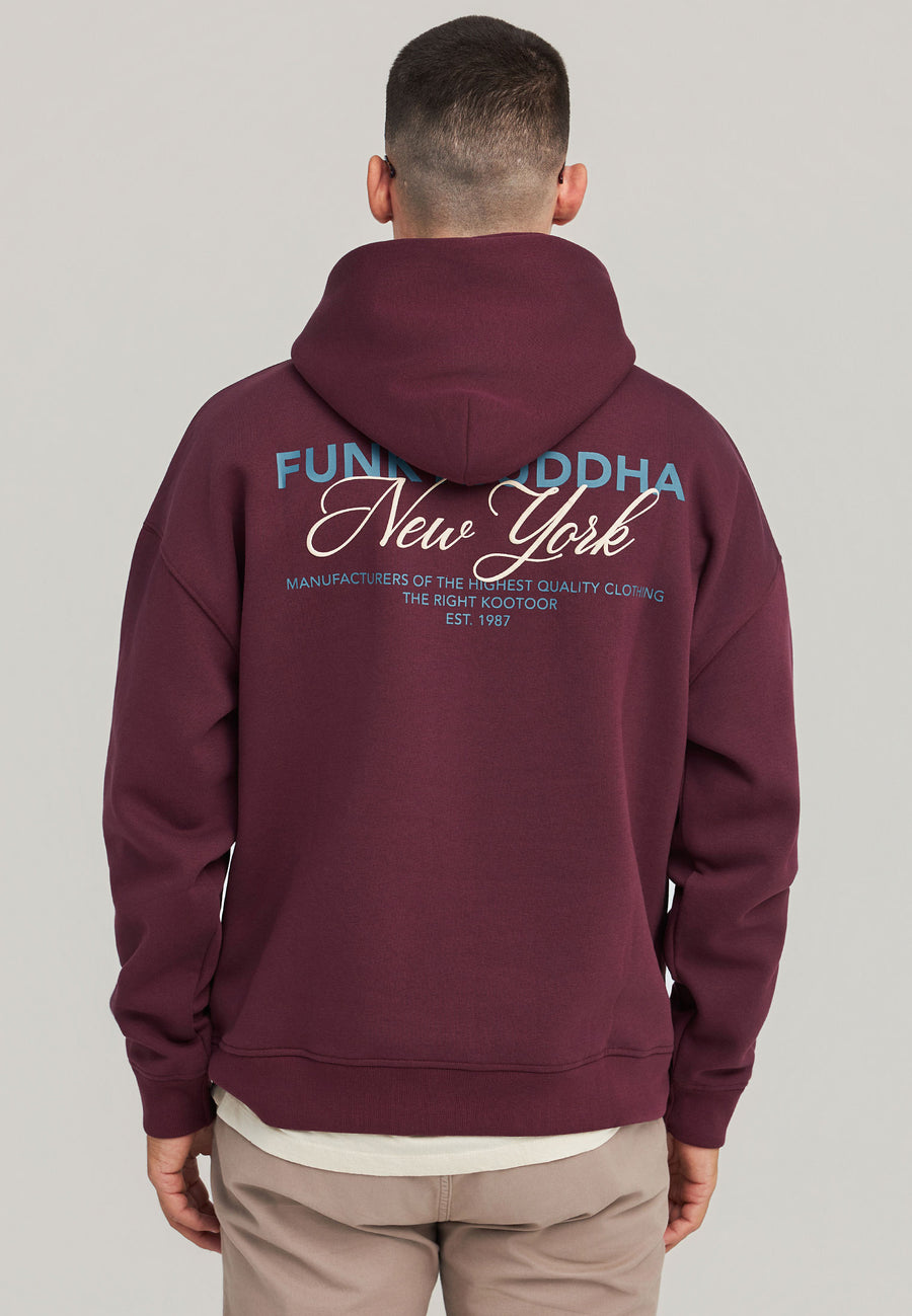 Hanorac cu imprimeu subtil pe piept