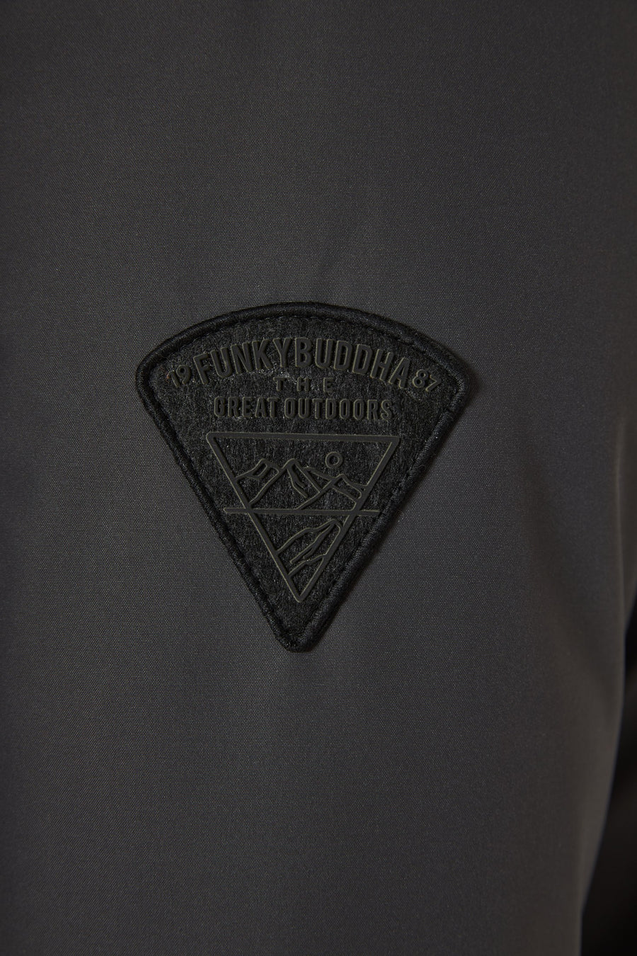 Parka pufoasă pentru bărbați cu glugă detașabilă