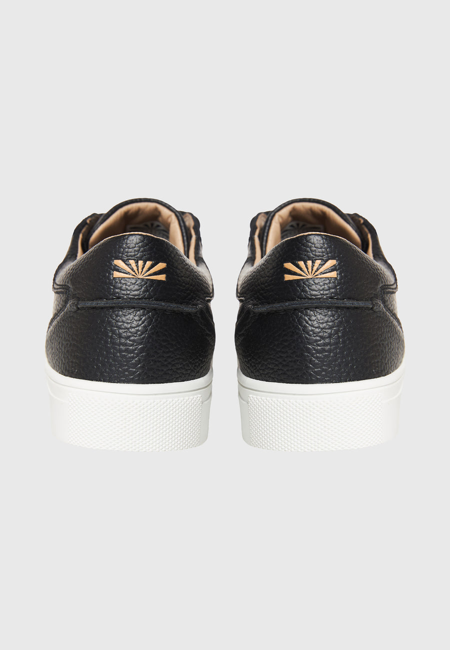 Adidași din piele pentru bărbați