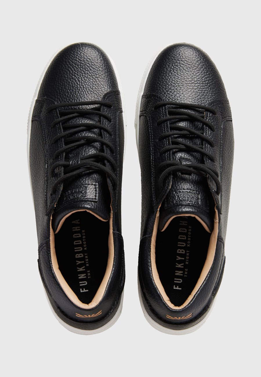 Adidași din piele pentru bărbați