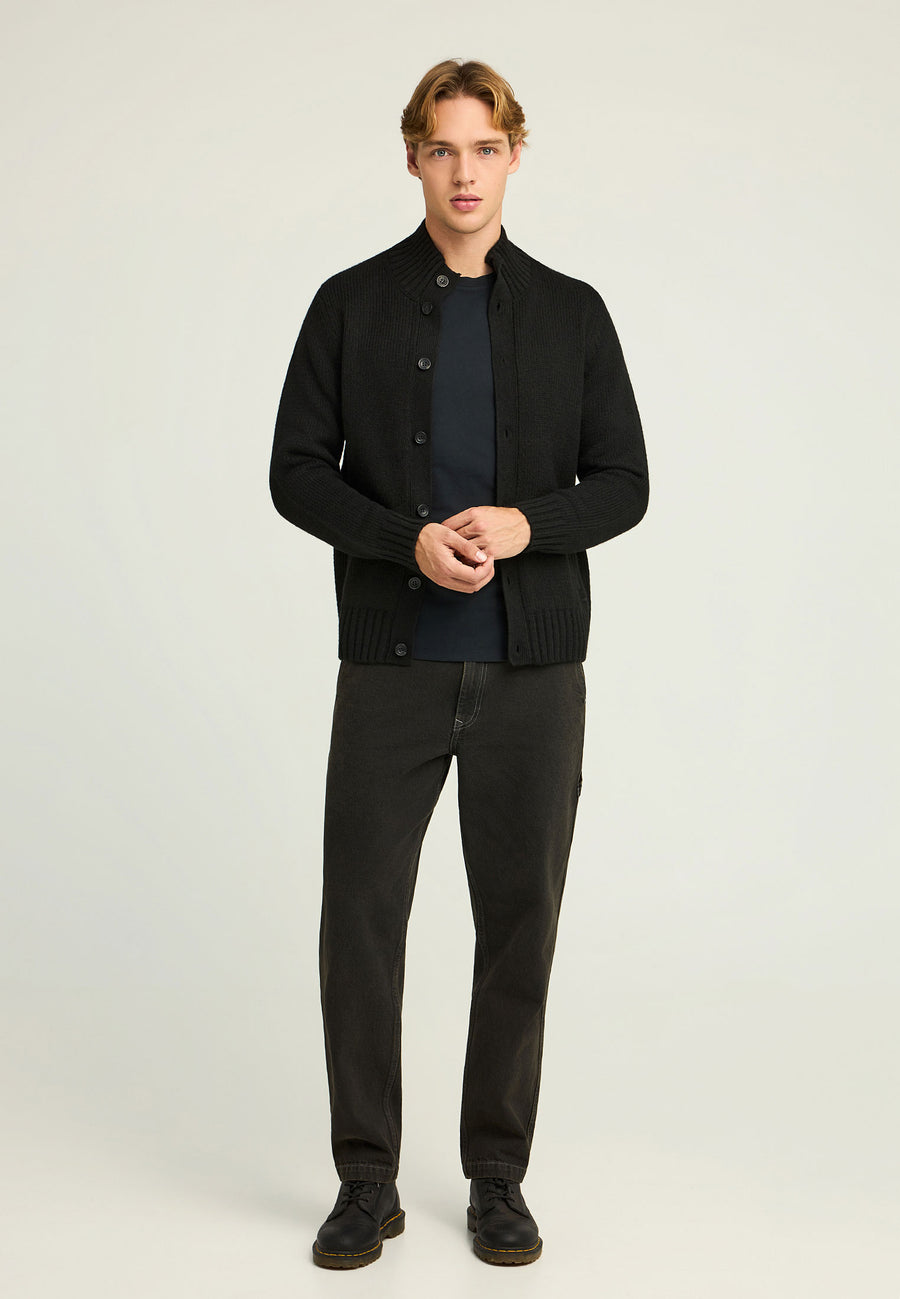 Cardigan tricotat bărbătesc cu guler înalt