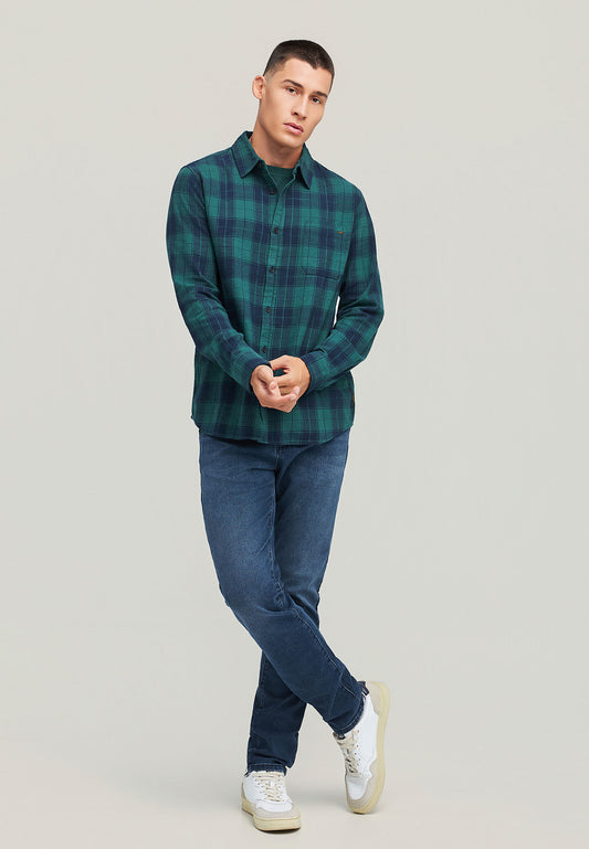 Blugi lejeri cu croială conică