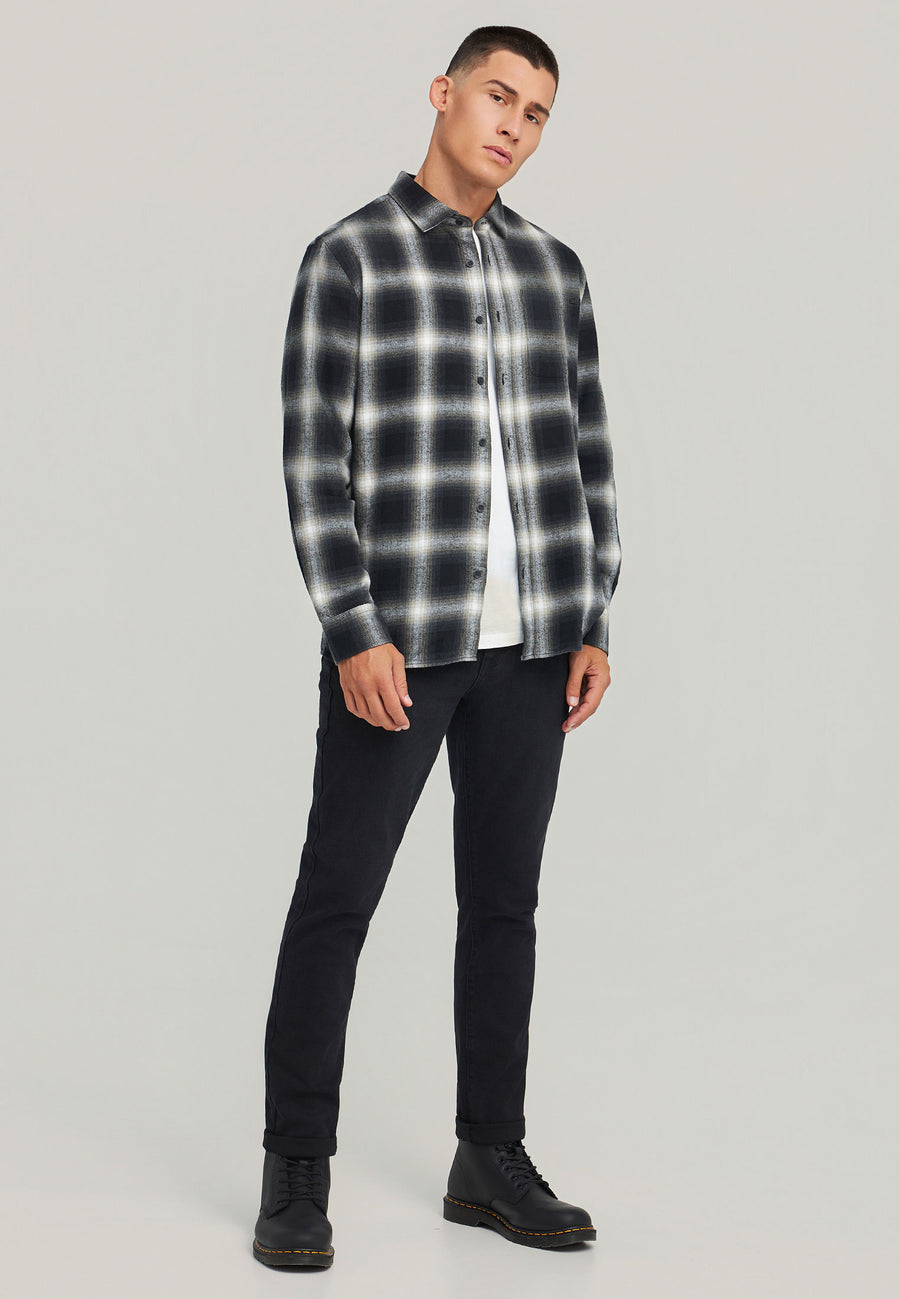 Blugi lejeri cu croială conică