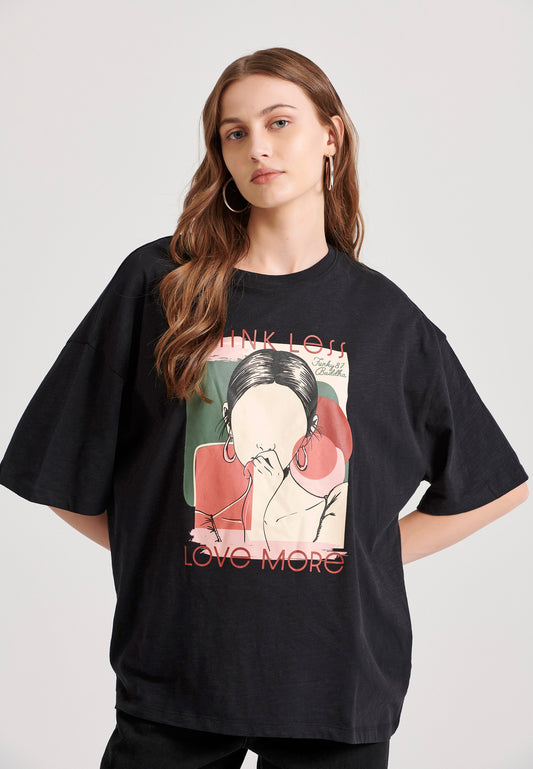 Tricou lejer cu imprimeu cu rame pe piept