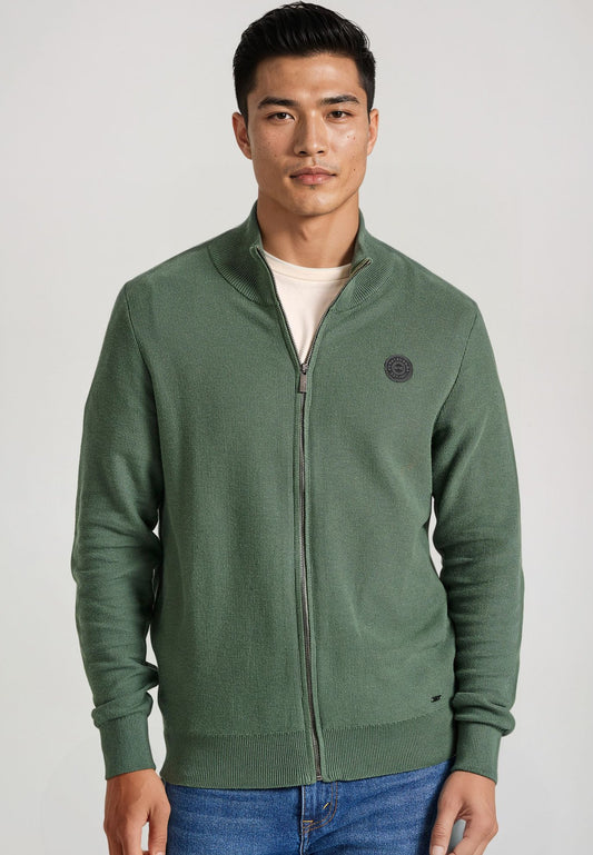 Men's knitted cardigan with rubber label