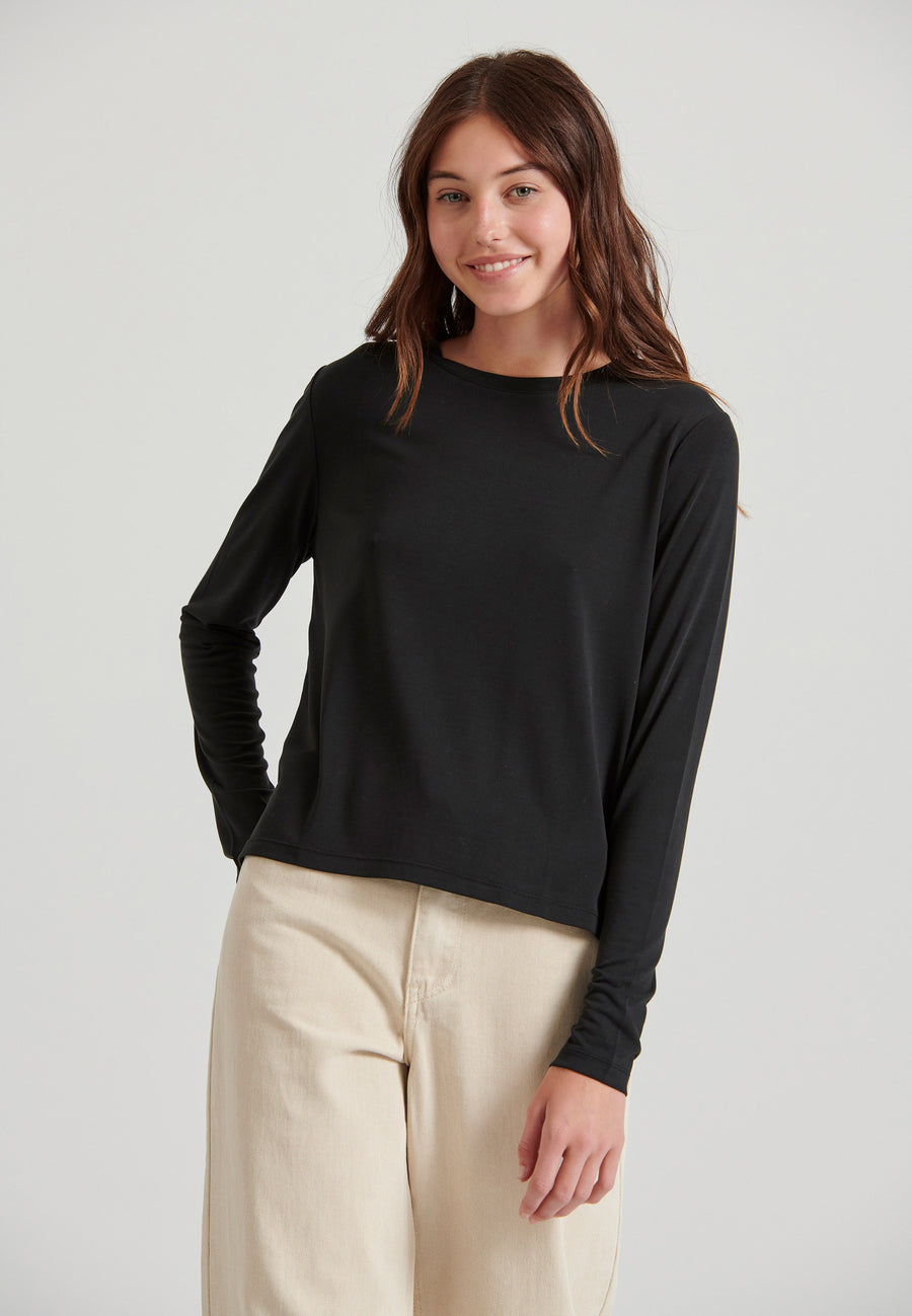 Tricou cu guler rotund și mânecă lungă