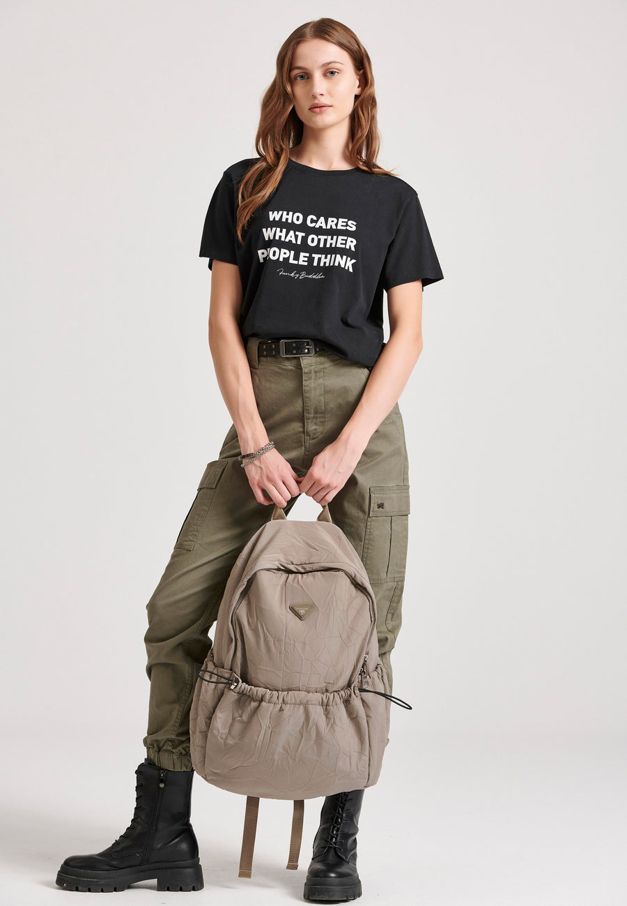 Tricou cu imprimeu artistic pe piept