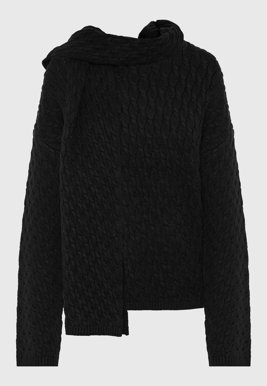 Pulover tricotat în relief cu eșarfă