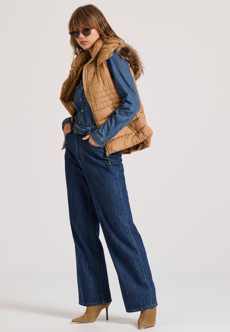 Jachetă matlasată tip puffer cu blană detașabilă