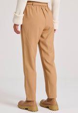 Pantaloni casual pentru femei cu pliuri