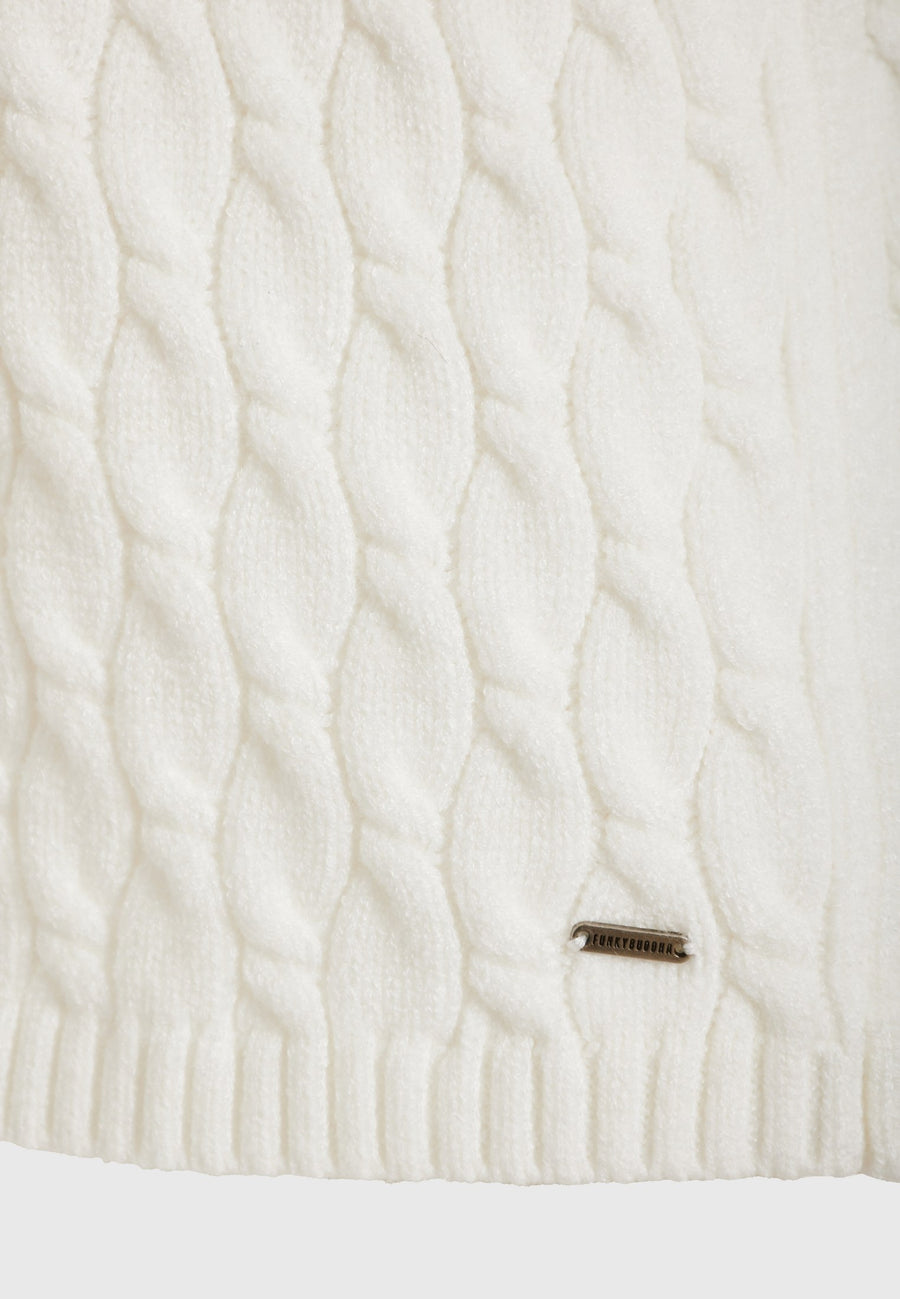 Pulover tricotat în relief cu eșarfă