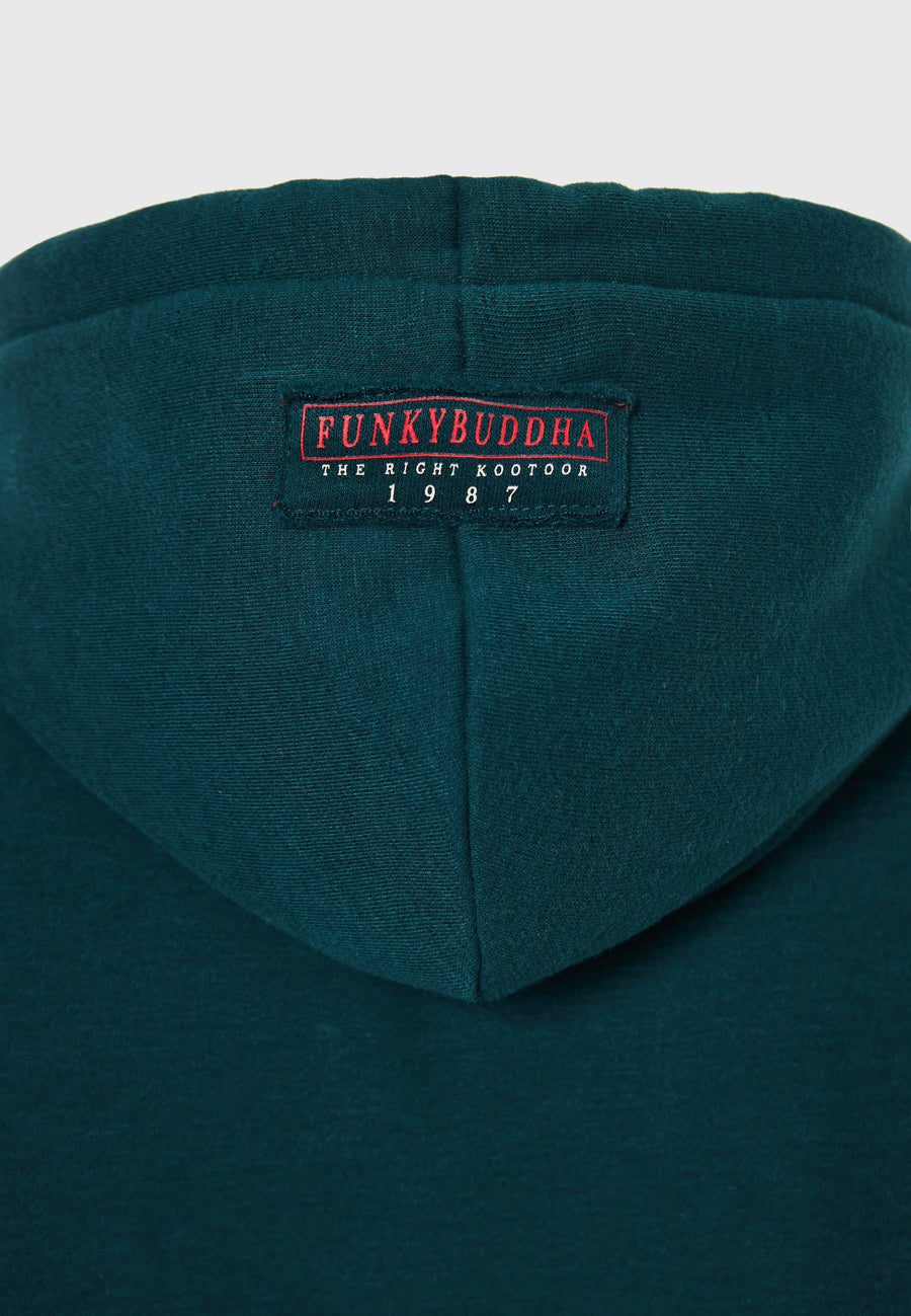 Hanorac cu croială lejeră, cu broderie pe piept