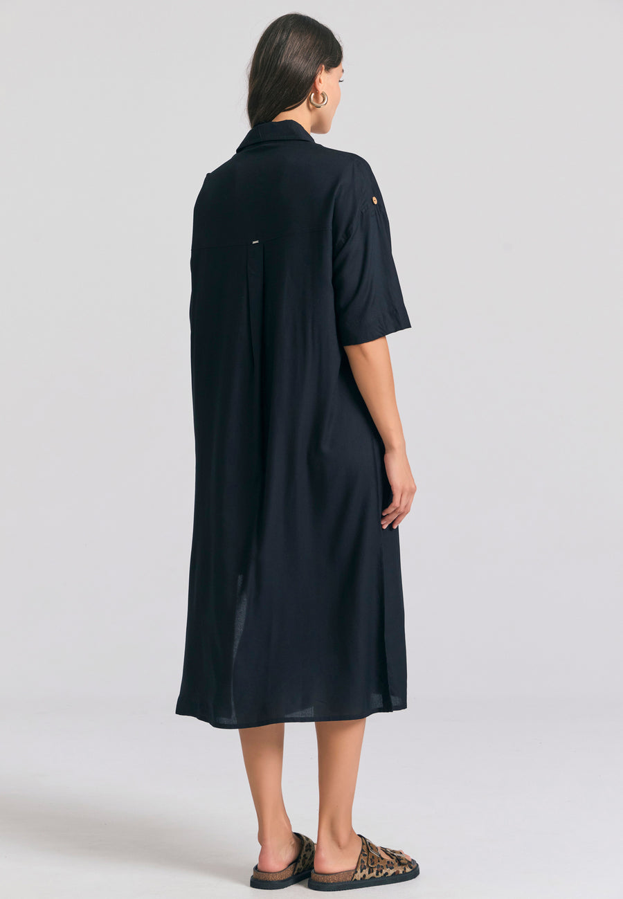 Oversized maxi semi-shirt dress in boho look - Black