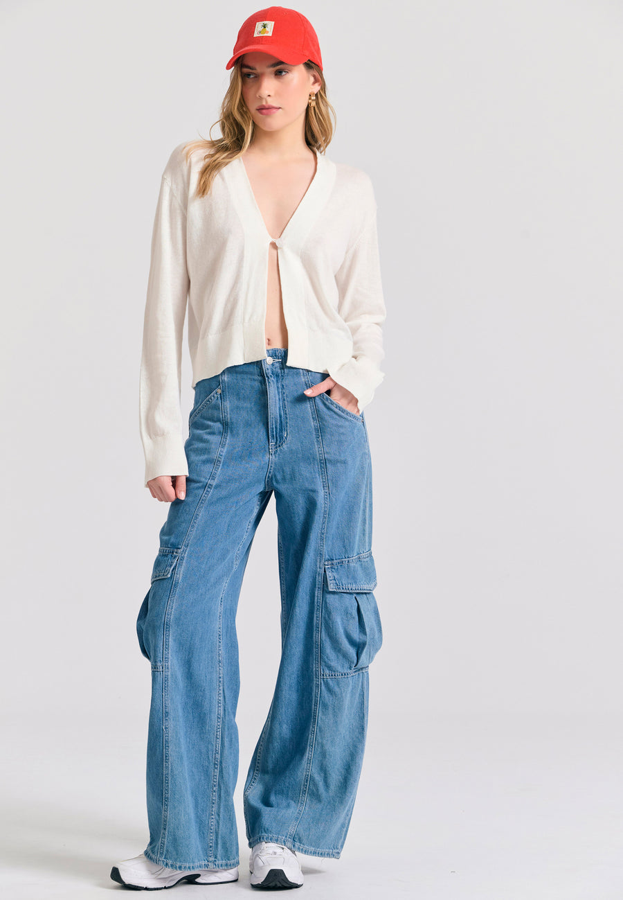 Linen blend knitted cardigan with decorative button - White