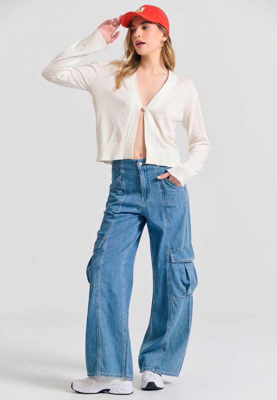 Linen blend knitted cardigan with decorative button - White