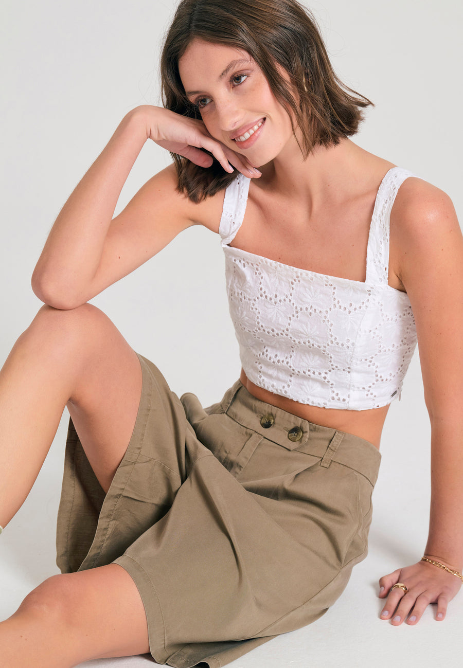 Lyocell garment dyed shorts with pleats - Oregano