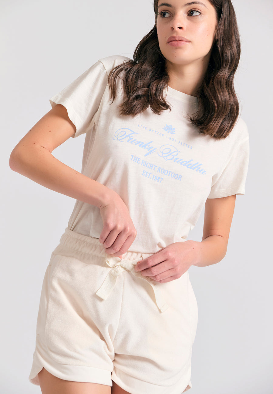 Pantaloni scurți de damă lejeri, model prosop - Alb-gălbui