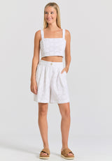 Women's embroidery shorts with pleats - White