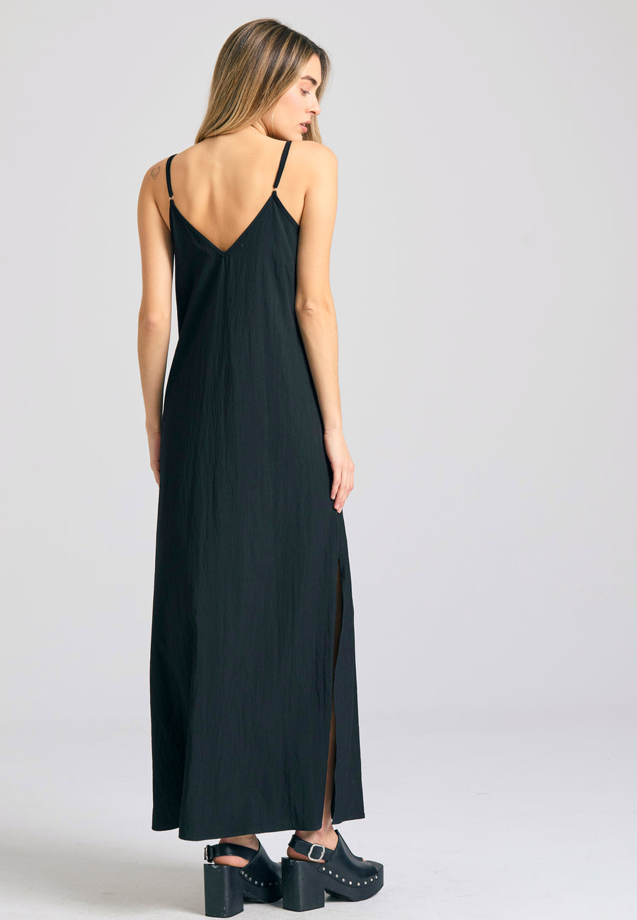 Rochie maxi cu curea în talie - Negru