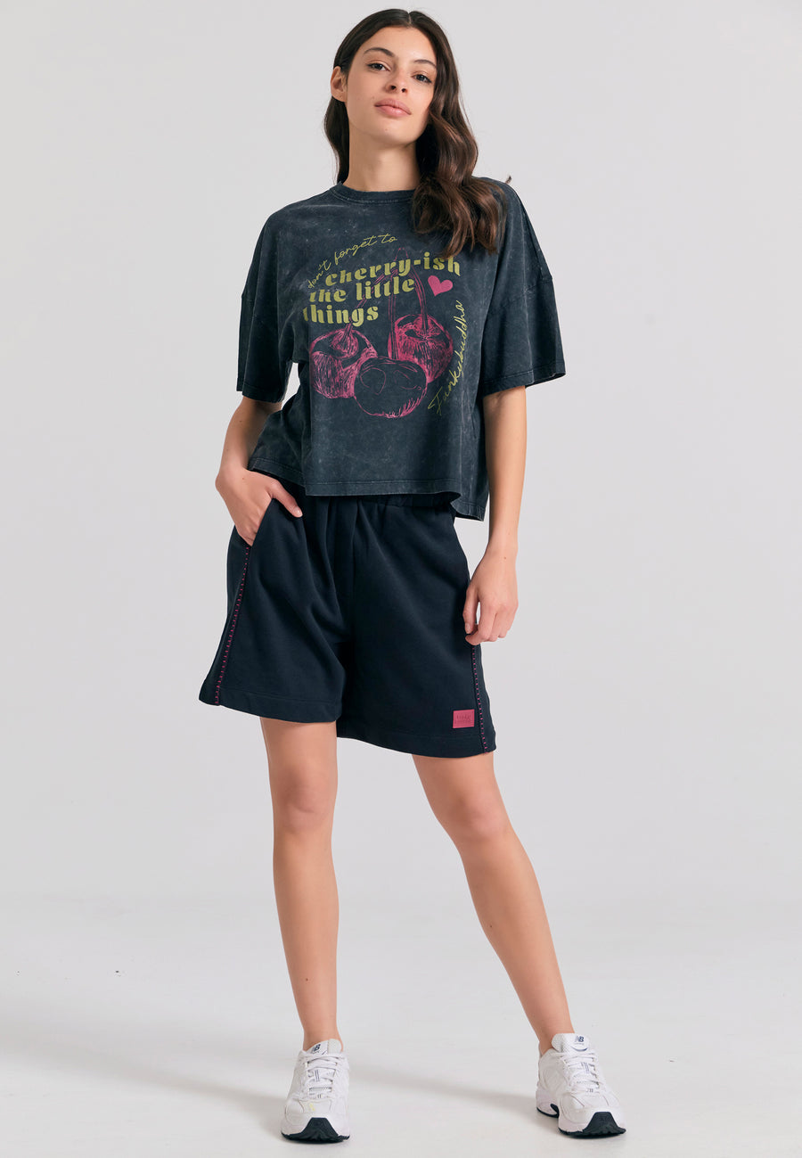 Tricou supradimensionat vopsit în culoarea grament cu imprimeu fotografic - Negru