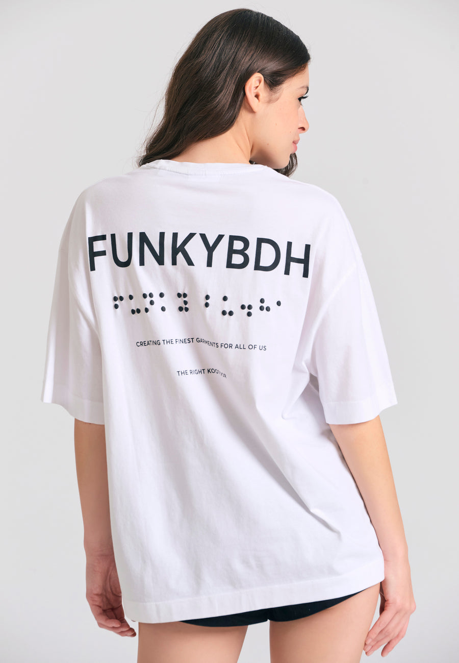 Loose fit t-shirt with embossed print on the back - White