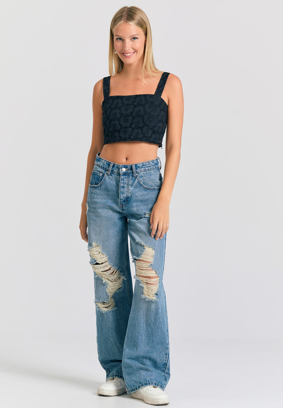 Top scurt cu broderie și model - Negru