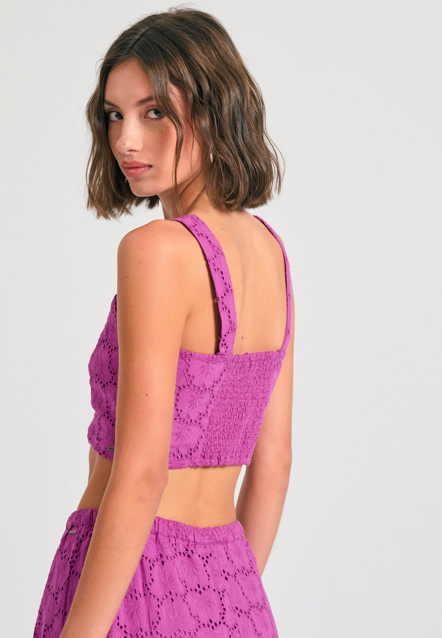 Top scurt cu broderie și model - Orhidee