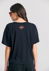 Tricou de damă cu croială lejeră și imprimeu artistic cu text - Negru