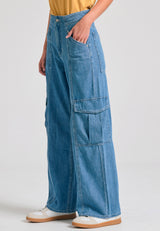 Women's lyocell blend cargo jeans - Lt blue