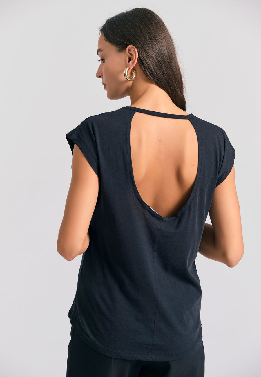 Tricou de damă cu imprimeu artistic și spate deschis - Negru
