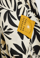 Women's sarong with exotic print - Black