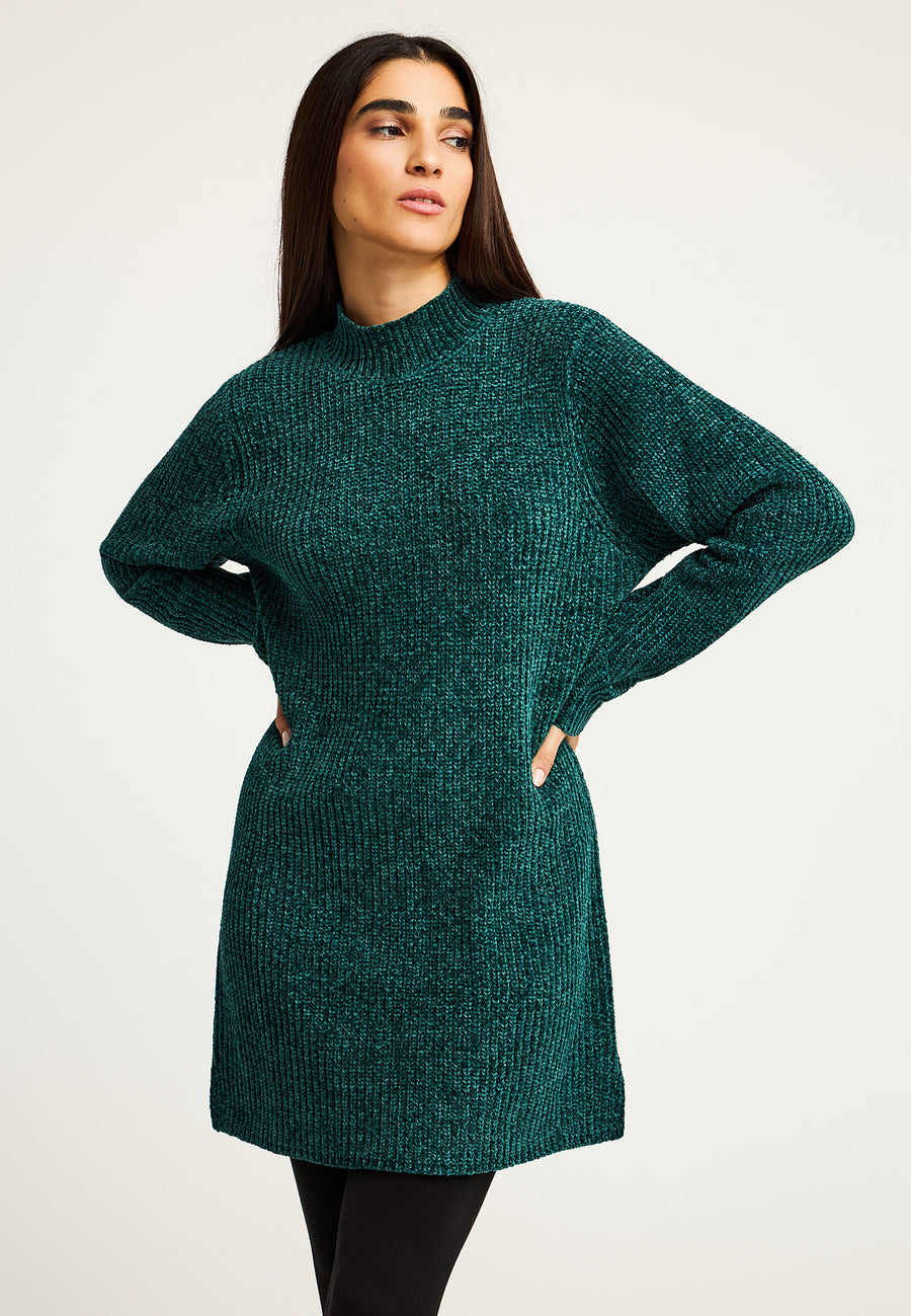 Rochie tricotată cu guler înalt