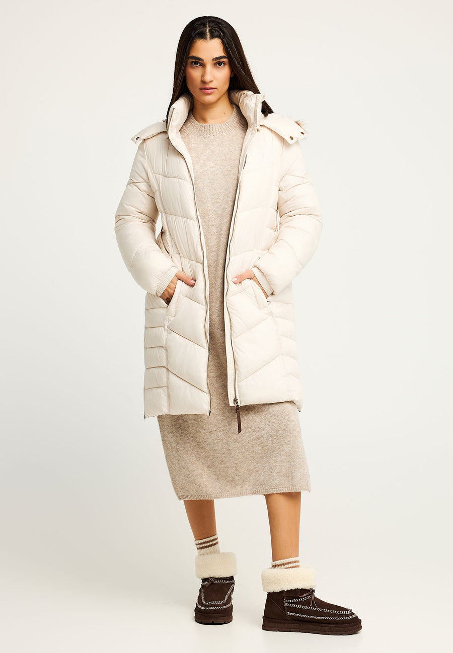 Jachetă lungă matlasată cu glugă